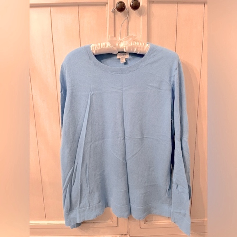 J.Crew Light Blue Crewneck Sweater SZ: Large - never worn w/o tags